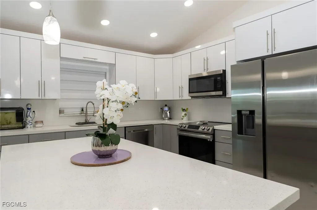 4623 Jacaranda Parkway W Cape Coral FL 33993