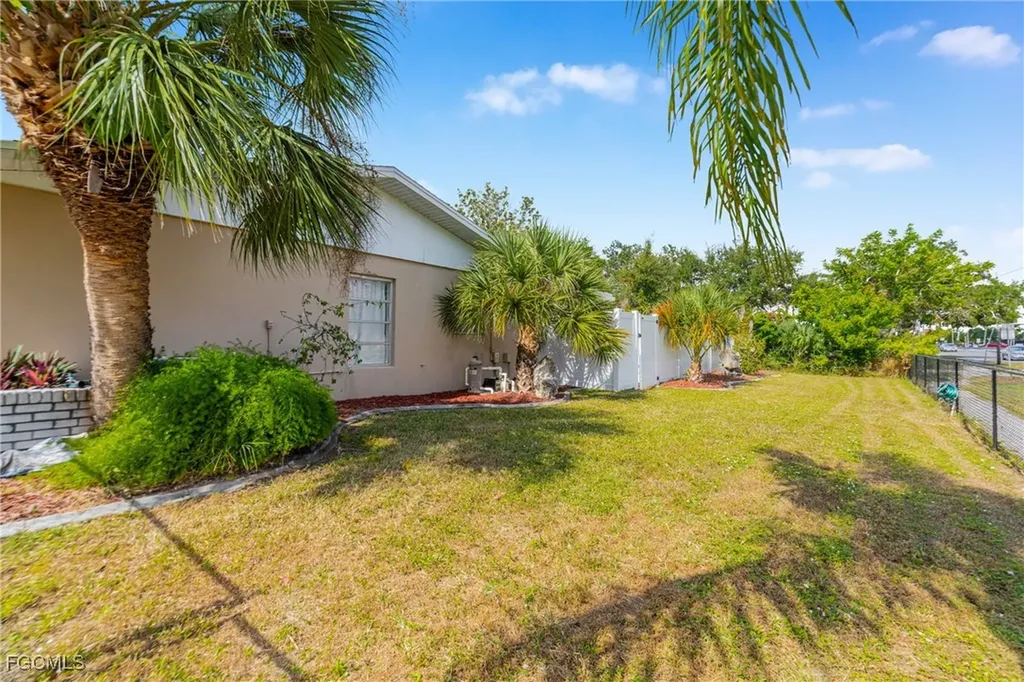 6004 Deming Avenue North Port FL 34287