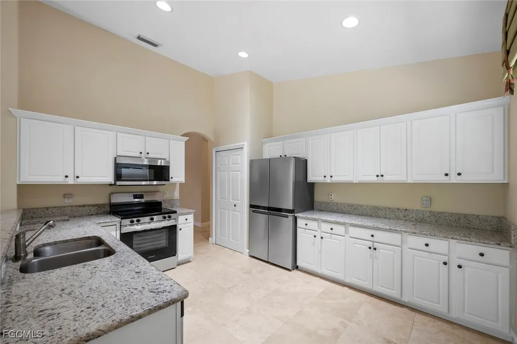 6583 Plantation Preserve Circle N Fort Myers FL 33966