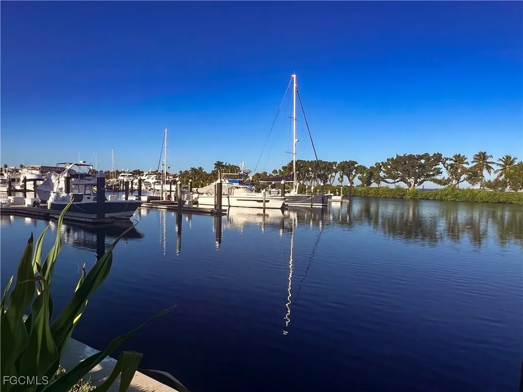 48' Boat Slip G-5 Gulf Harbour Marina Fort Myers FL 33908