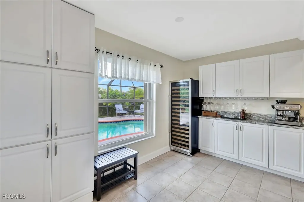 831 SW 17th Terrace Cape Coral FL 33991