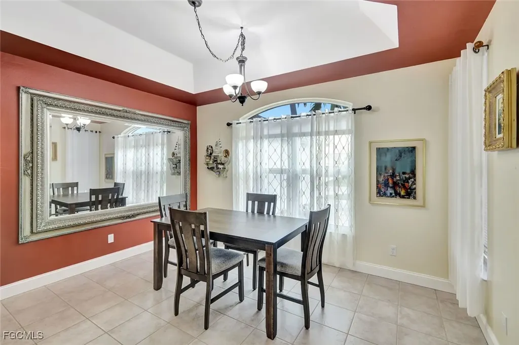 831 SW 17th Terrace Cape Coral FL 33991