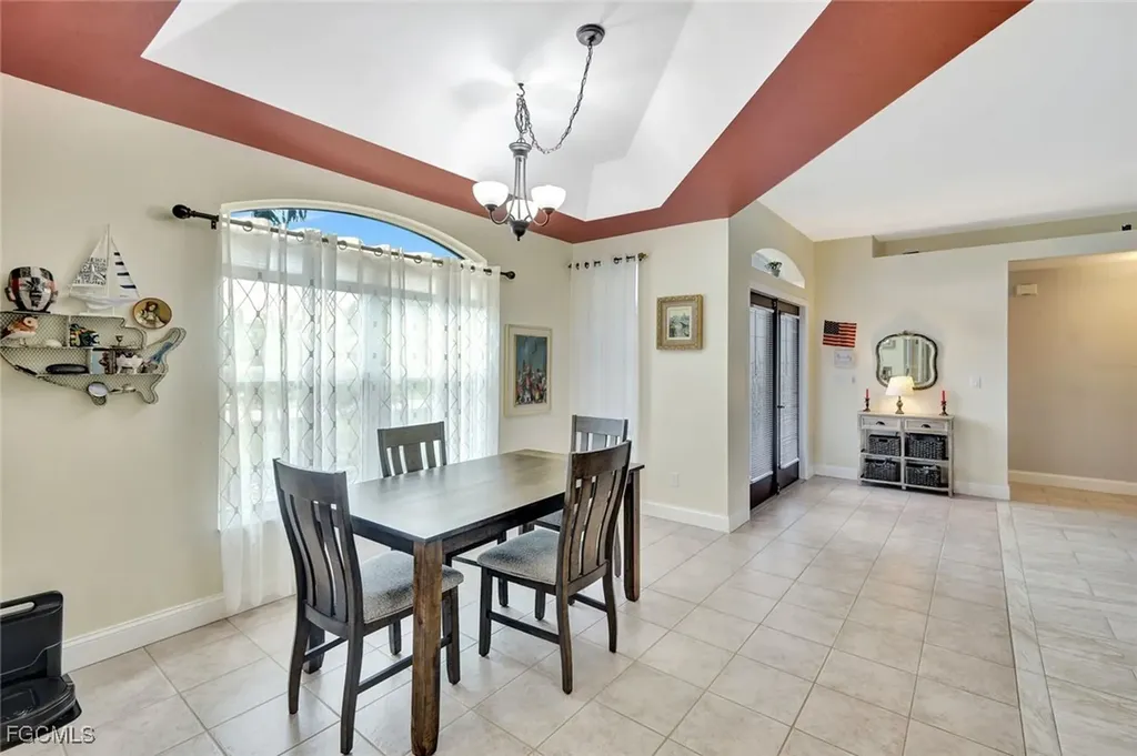 831 SW 17th Terrace Cape Coral FL 33991
