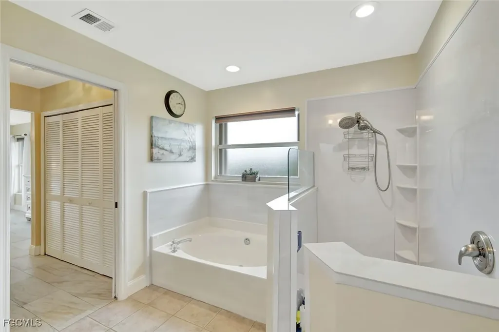 831 SW 17th Terrace Cape Coral FL 33991