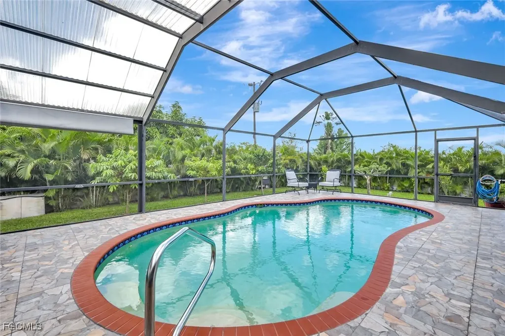 831 SW 17th Terrace Cape Coral FL 33991