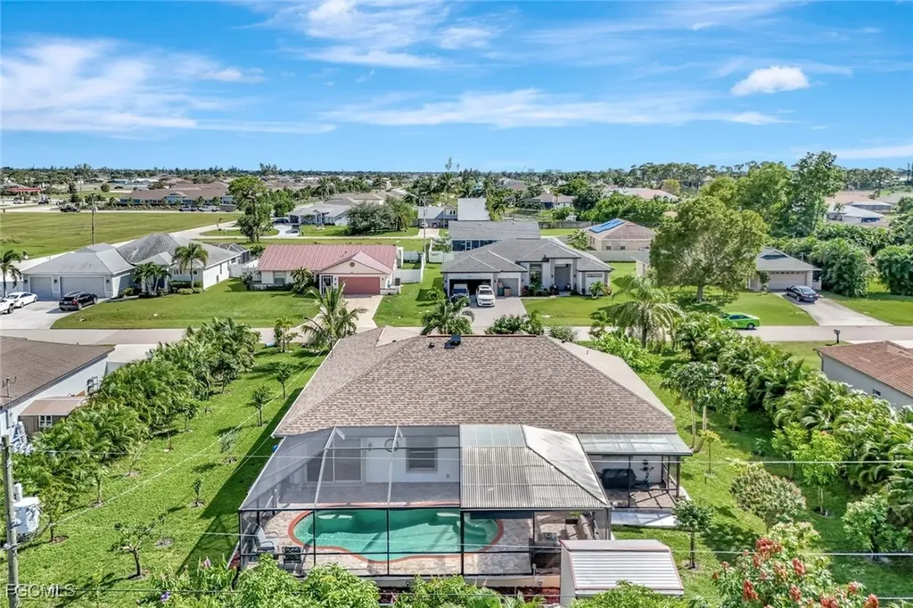 831 SW 17th Terrace Cape Coral FL 33991