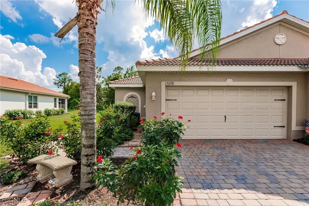 15228 Ligustrum Lane Alva FL 33920