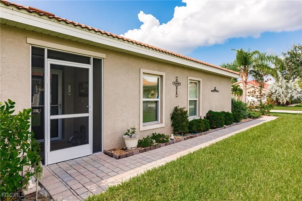 15228 Ligustrum Lane Alva FL 33920