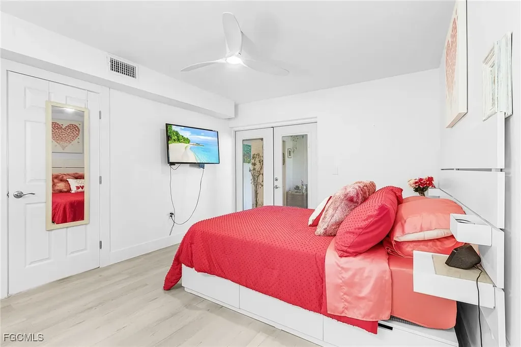 3905 Del Prado Boulevard S Cape Coral FL 33904