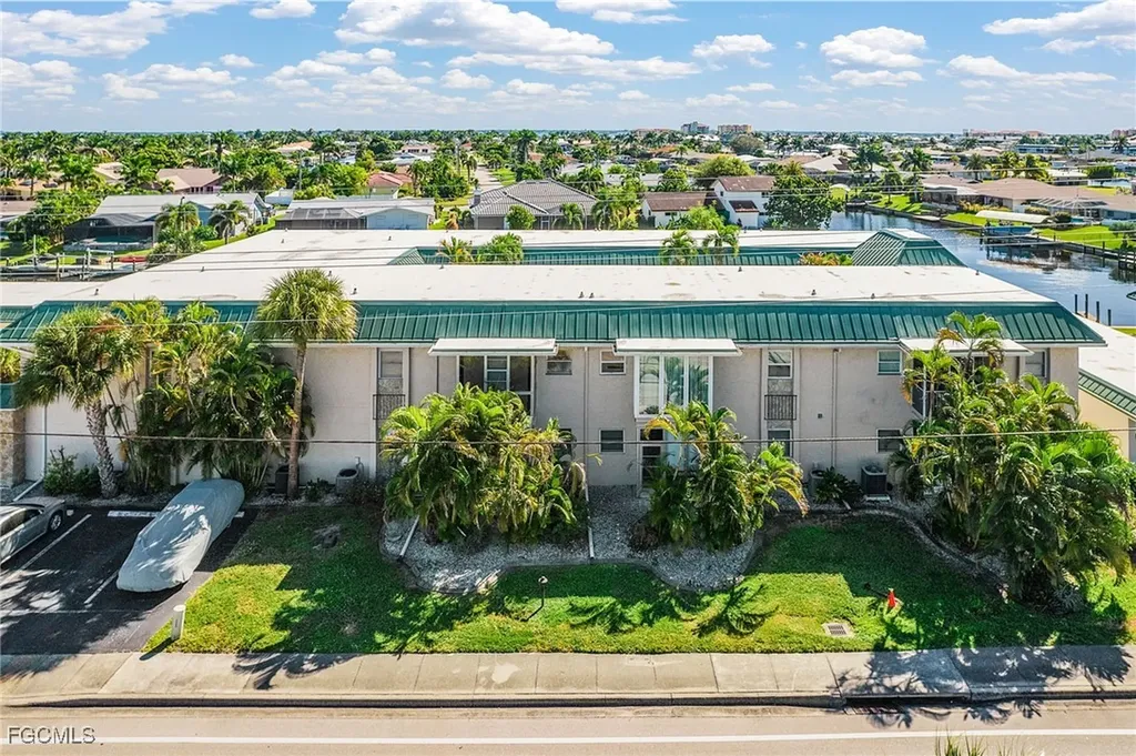 3905 Del Prado Boulevard S Cape Coral FL 33904