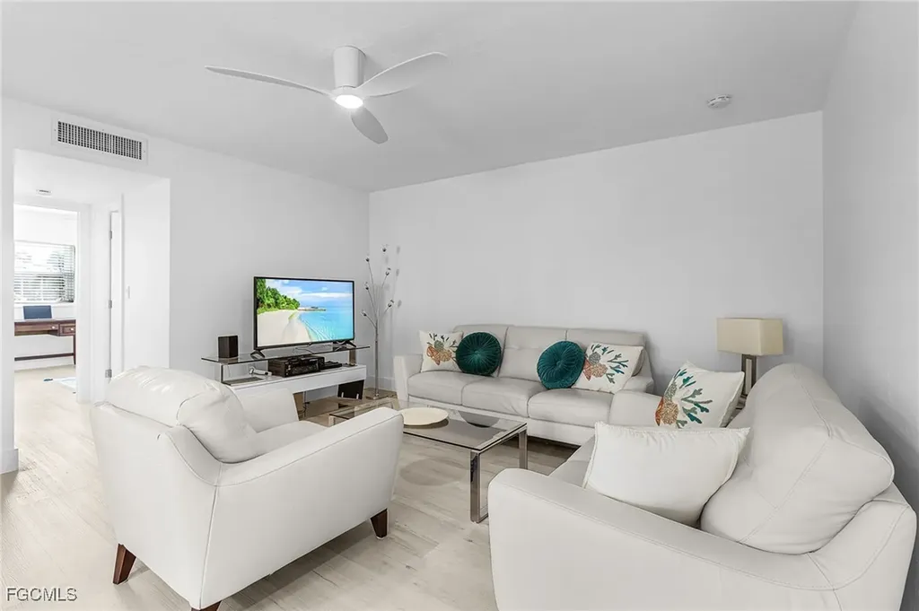 3905 Del Prado Boulevard S Cape Coral FL 33904