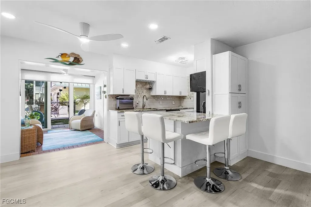 3905 Del Prado Boulevard S Cape Coral FL 33904