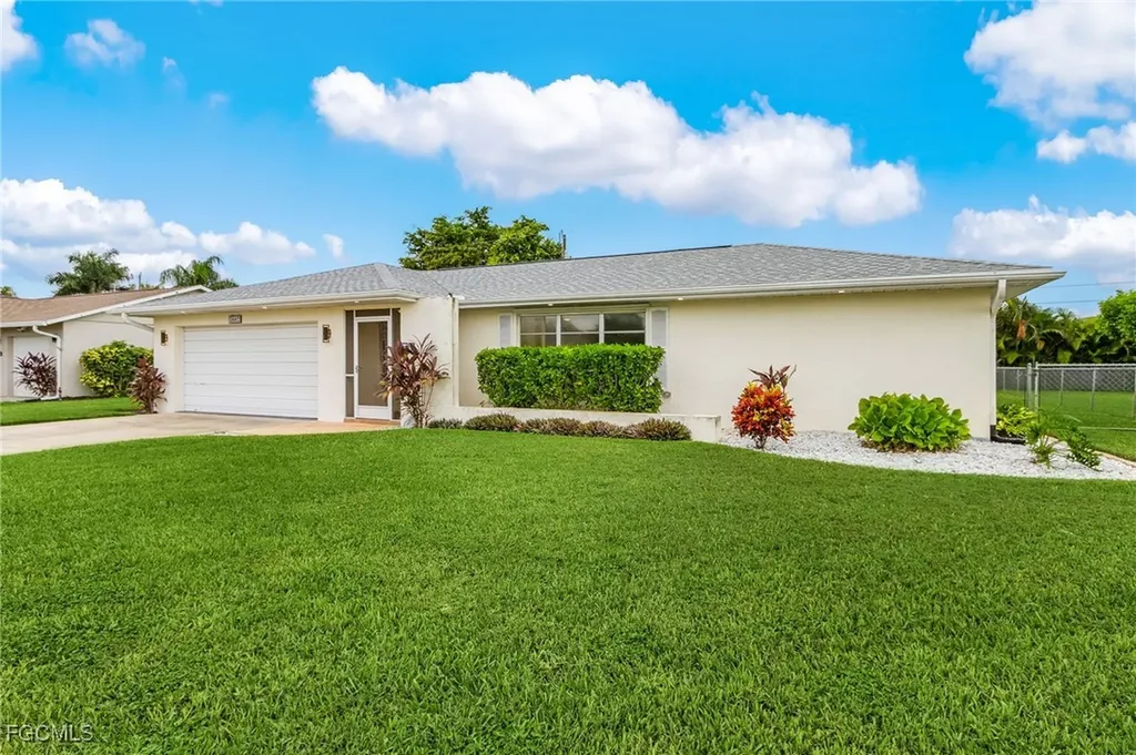 3602 SE 2nd Avenue Cape Coral FL 33904