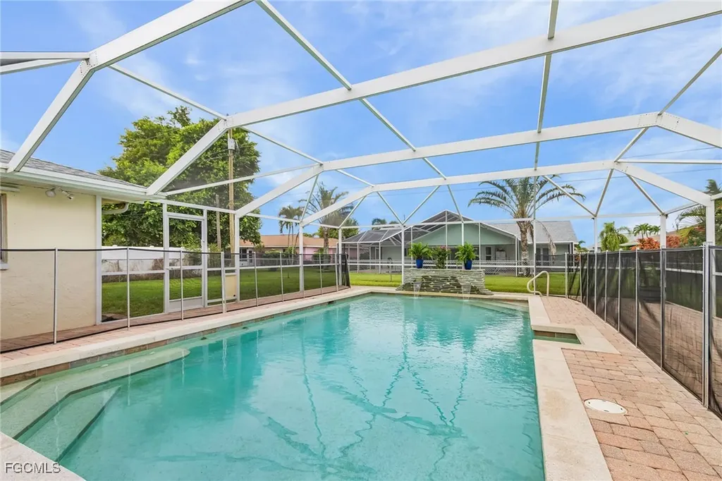 3602 SE 2nd Avenue Cape Coral FL 33904