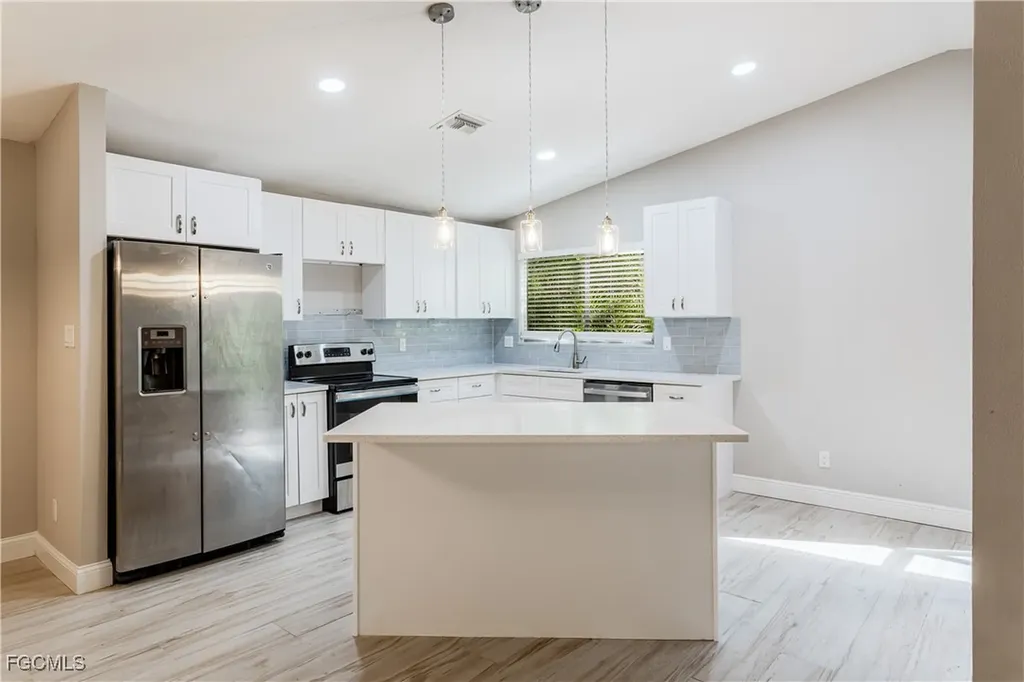 6468 Royal Woods Drive Fort Myers FL 33908