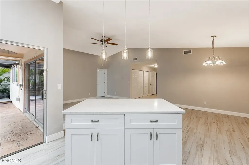 6468 Royal Woods Drive Fort Myers FL 33908