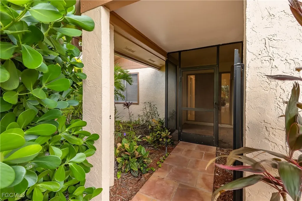 6468 Royal Woods Drive Fort Myers FL 33908