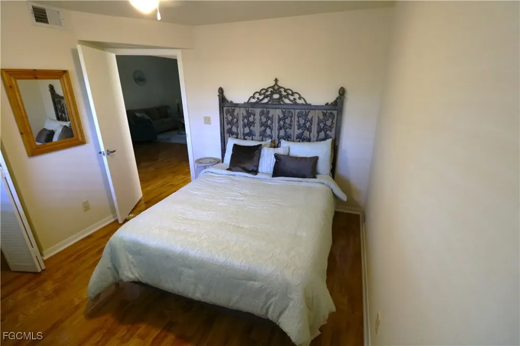 5731 Foxlake Drive North Fort Myers FL 33917