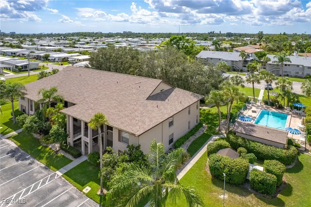 5731 Foxlake Drive North Fort Myers FL 33917