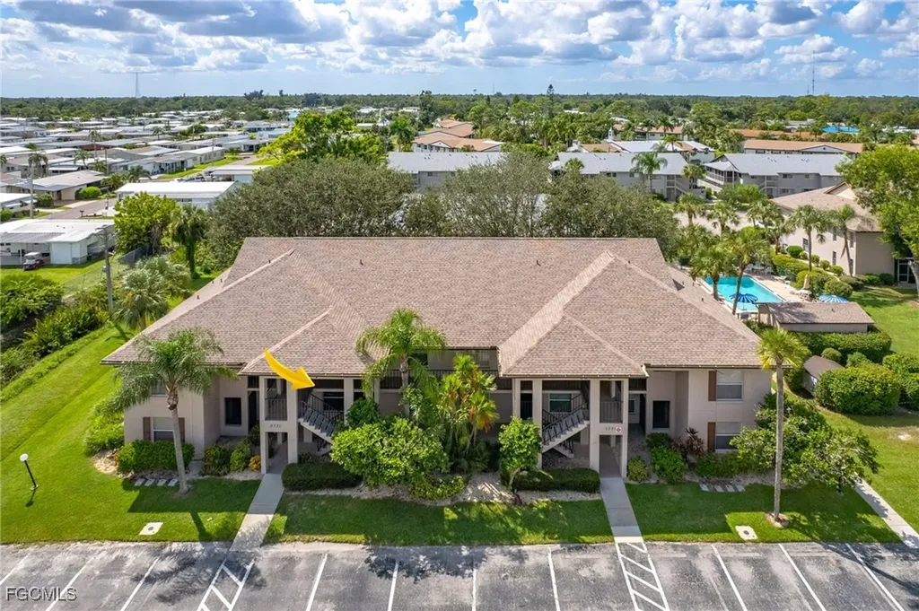 5731 Foxlake Drive North Fort Myers FL 33917