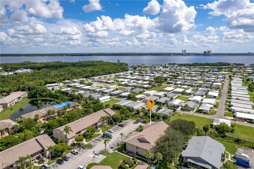 5731 Foxlake Drive North Fort Myers FL 33917