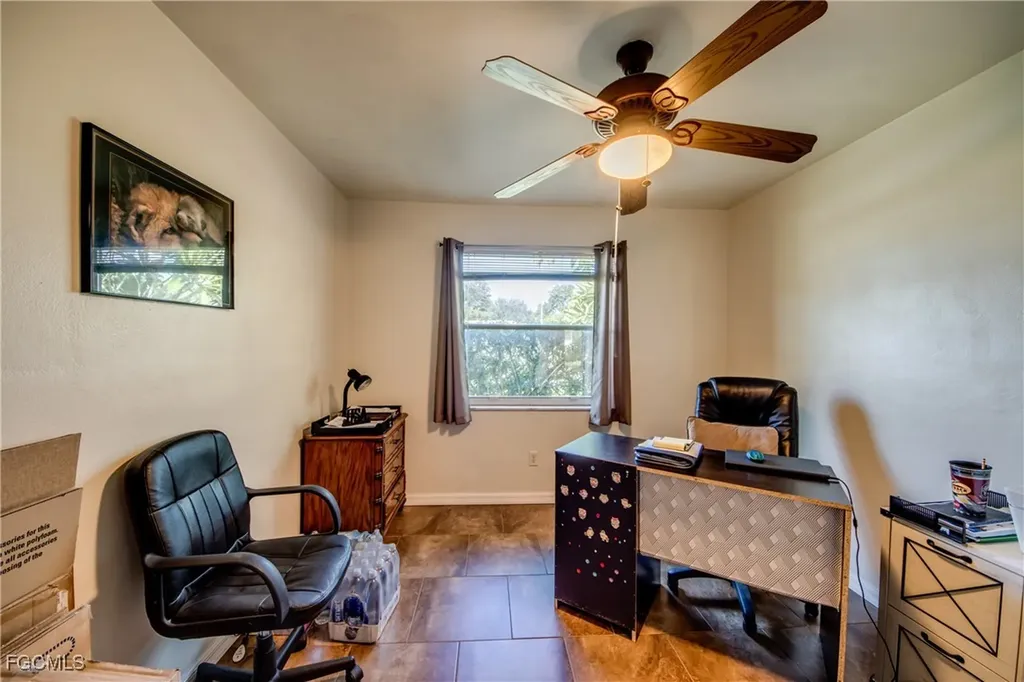 2717 SE 17th Place Cape Coral FL 33904