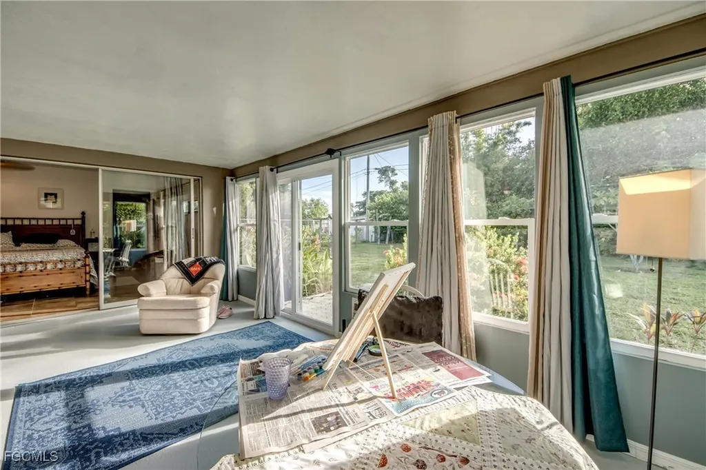 2717 SE 17th Place Cape Coral FL 33904