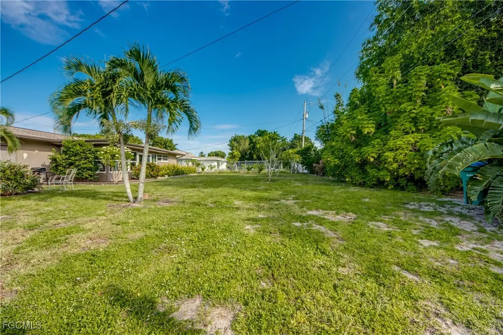 2717 SE 17th Place Cape Coral FL 33904