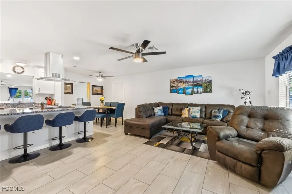 6118 Park Road Fort Myers FL 33908