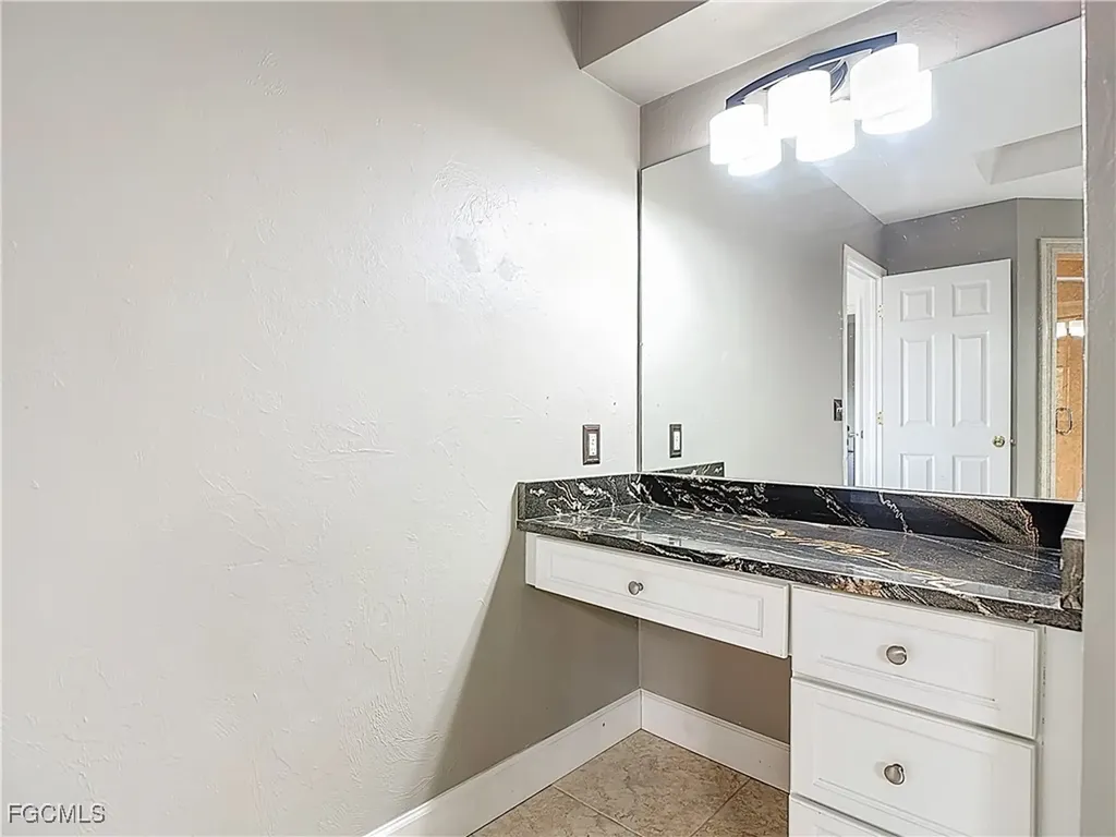 21630 Palm Beach Boulevard Alva FL 33920