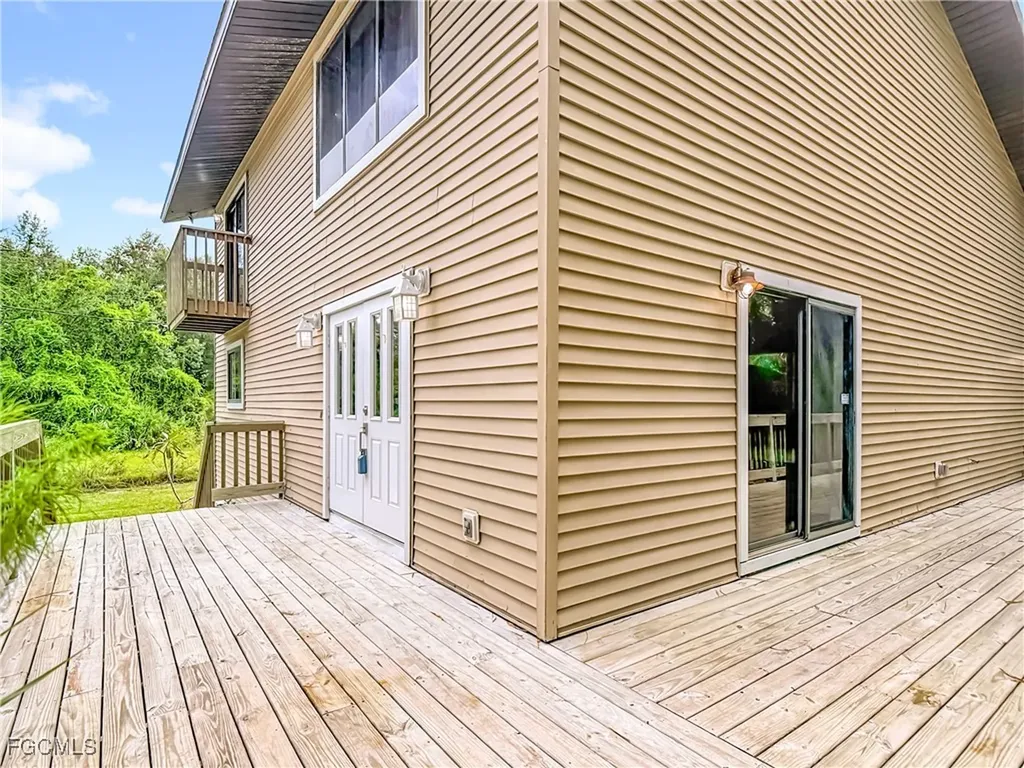 21630 Palm Beach Boulevard Alva FL 33920