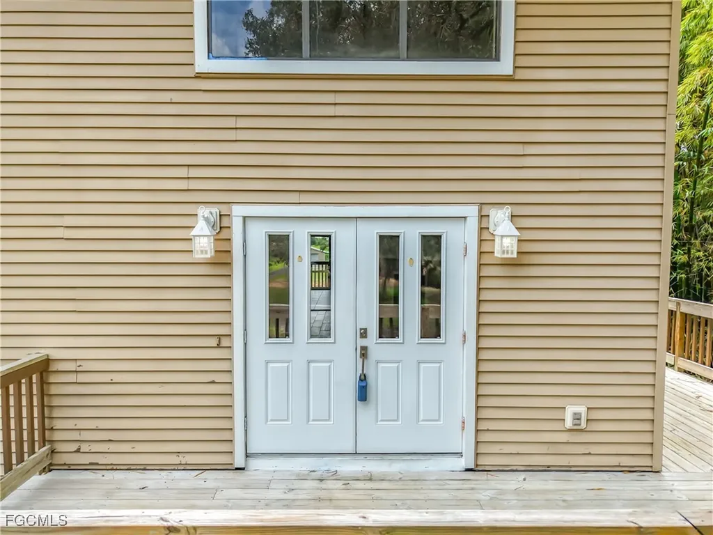 21630 Palm Beach Boulevard Alva FL 33920