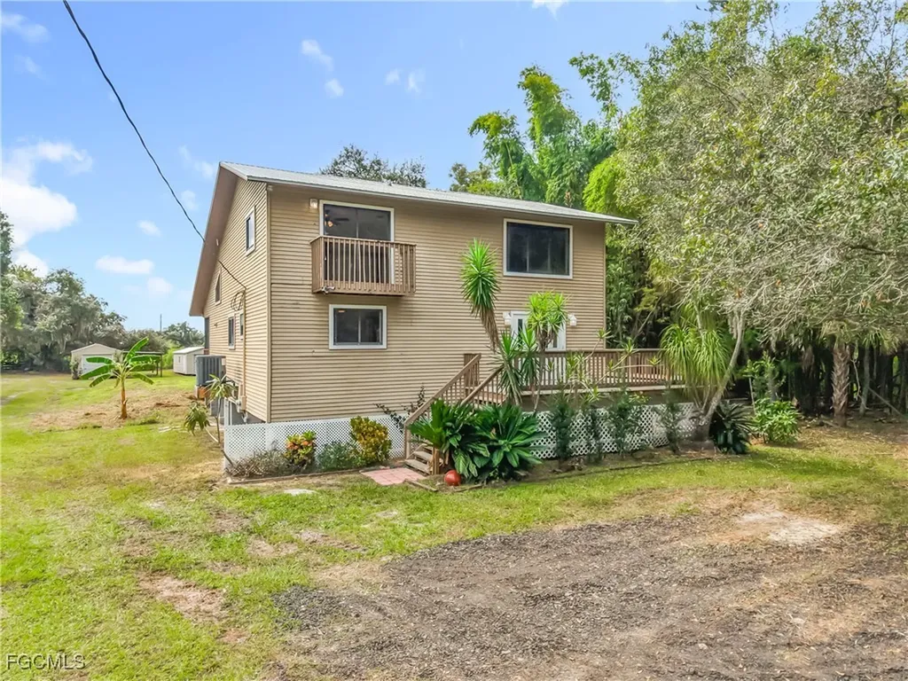 21630 Palm Beach Boulevard Alva FL 33920