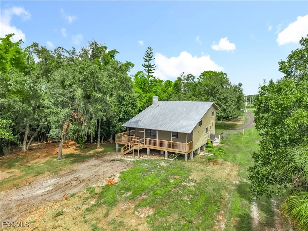 21630 Palm Beach Boulevard Alva FL 33920