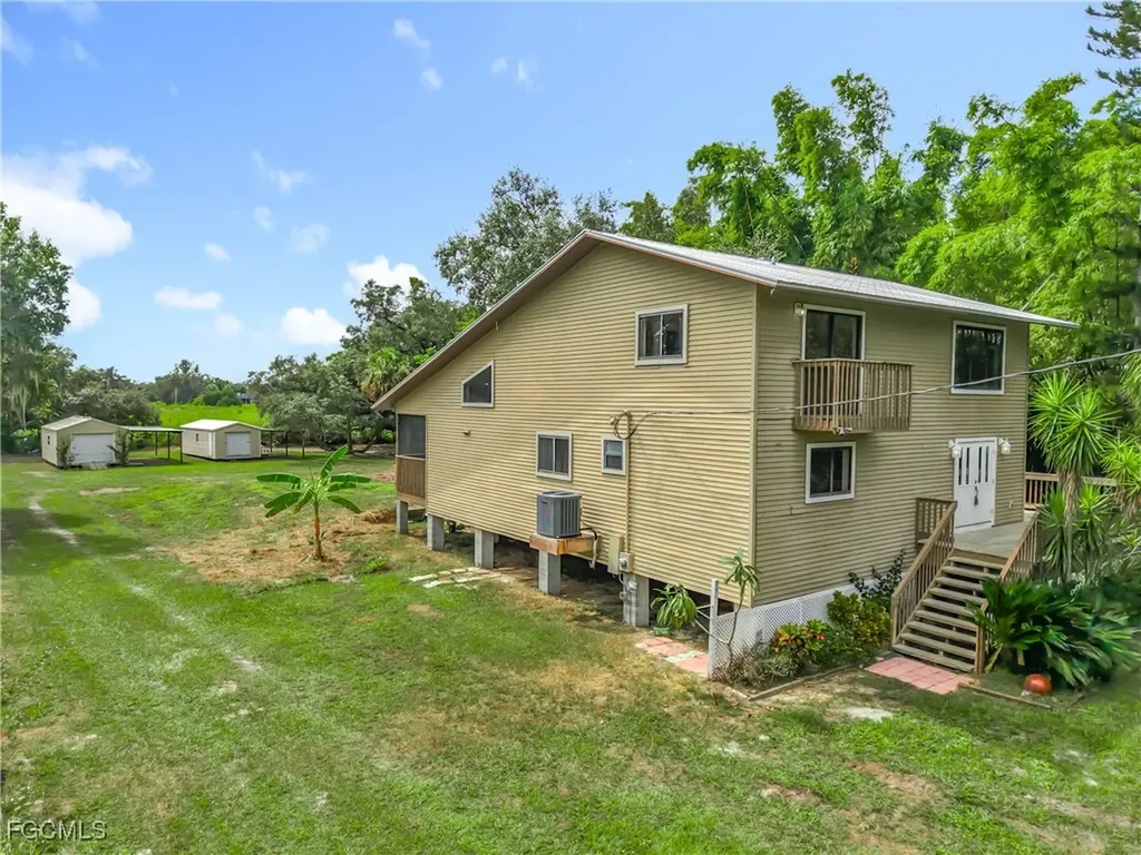 21630 Palm Beach Boulevard Alva FL 33920