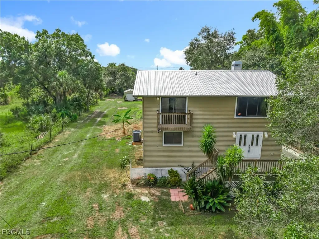 21630 Palm Beach Boulevard Alva FL 33920