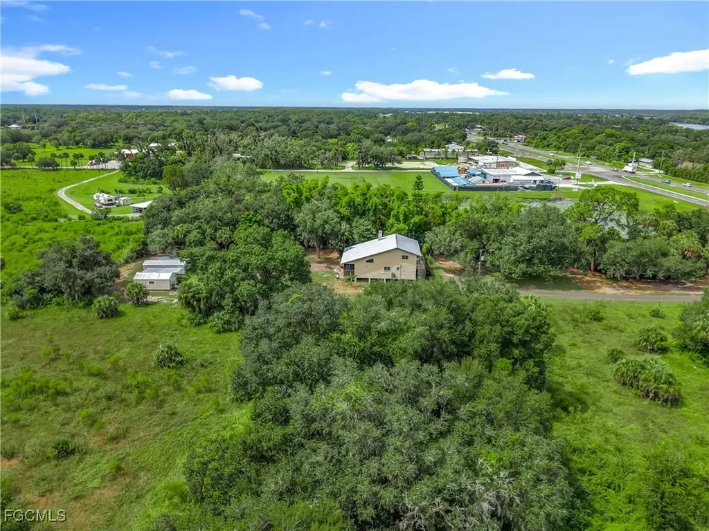 21630 Palm Beach Boulevard Alva FL 33920