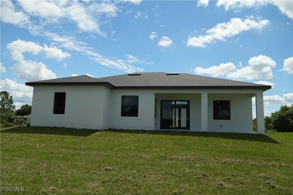 2510 20th Street SW Lehigh Acres FL 33976