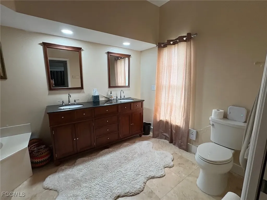4436 SE 11th Place Cape Coral FL 33904