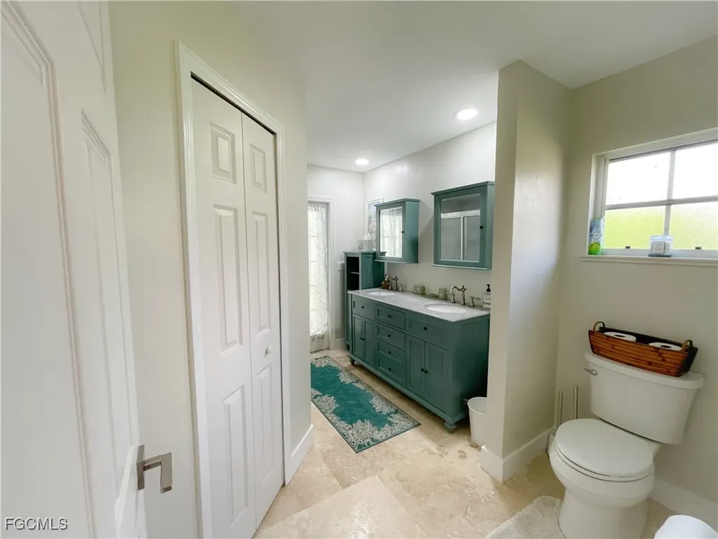 4436 SE 11th Place Cape Coral FL 33904