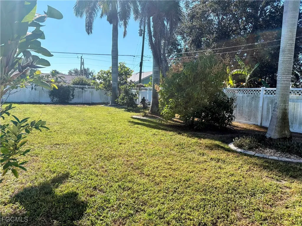 4436 SE 11th Place Cape Coral FL 33904