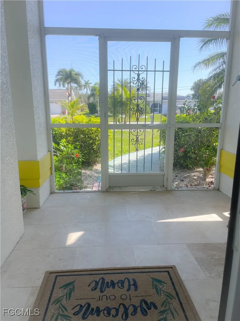 4436 SE 11th Place Cape Coral FL 33904
