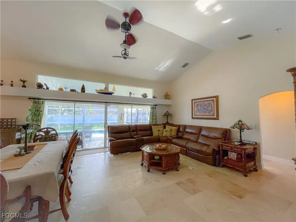 4436 SE 11th Place Cape Coral FL 33904