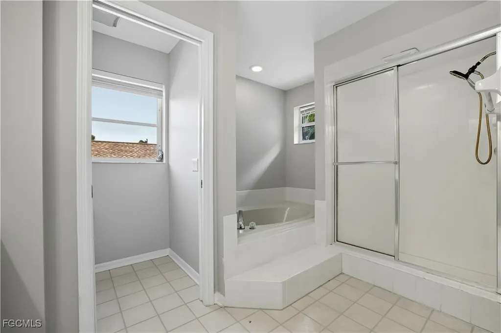 5310 SW 25th Court Cape Coral FL 33914