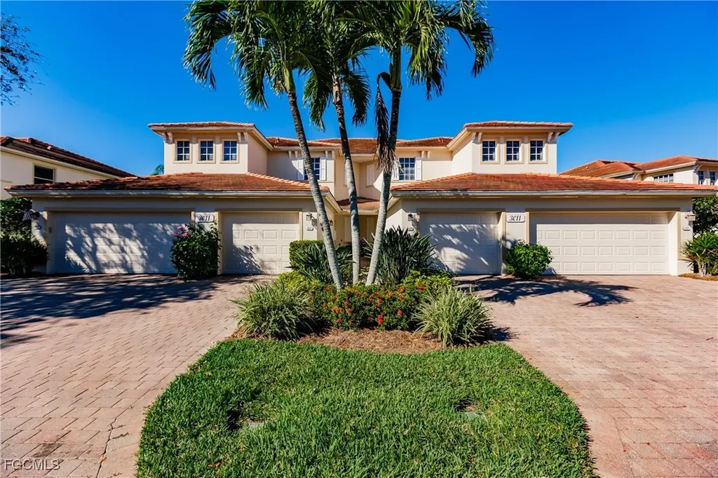 3011 Meandering Way Fort Myers FL 33905