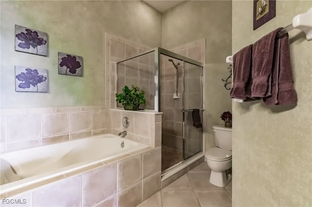 3011 Meandering Way Fort Myers FL 33905