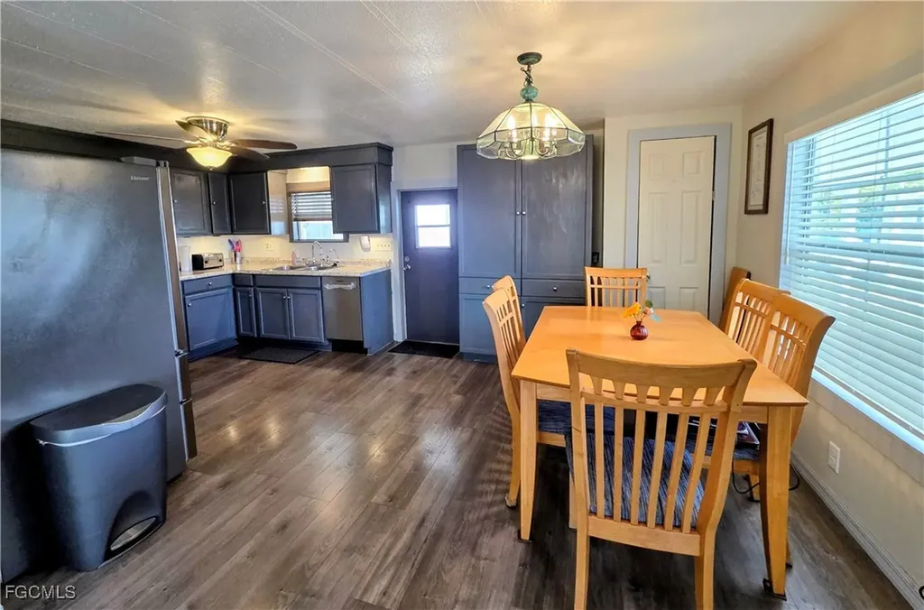 836 Peaceful Drive North Fort Myers FL 33917