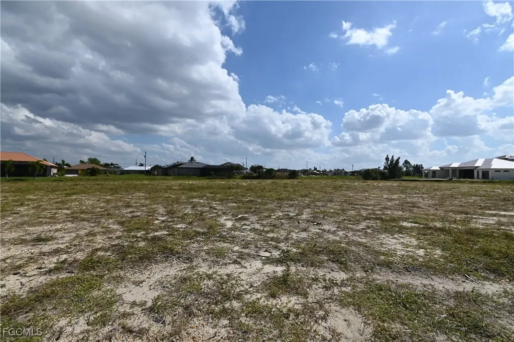 432 SW 22nd Street Cape Coral FL 33991
