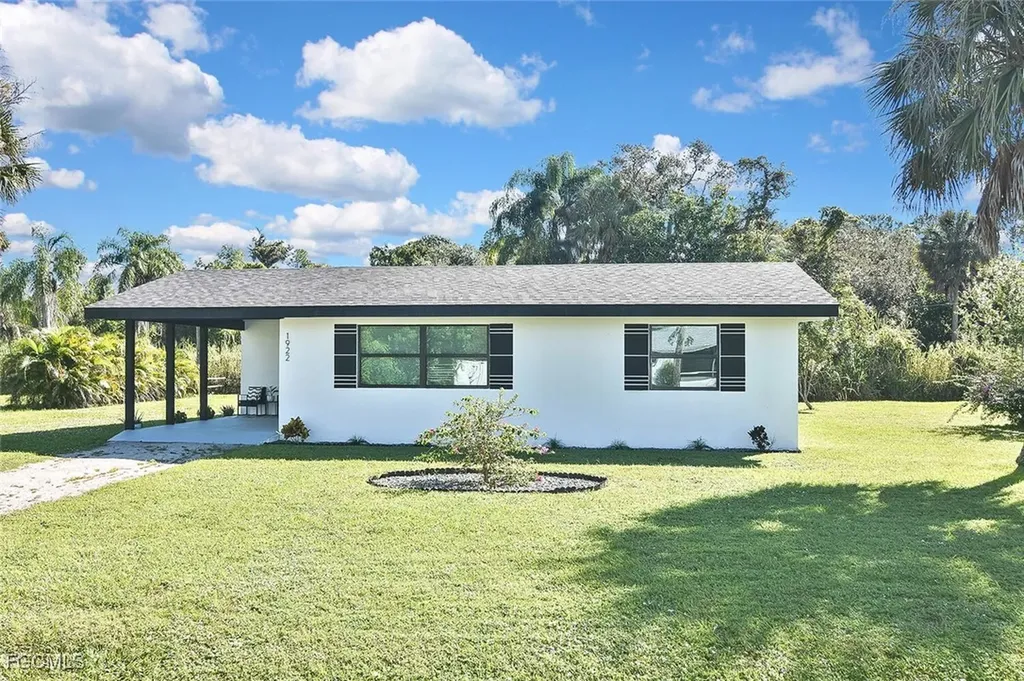 1922 Flamingo Drive North Fort Myers FL 33917