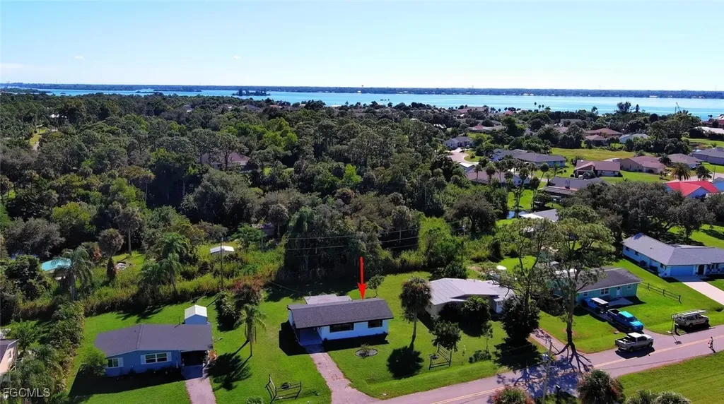 1922 Flamingo Drive North Fort Myers FL 33917